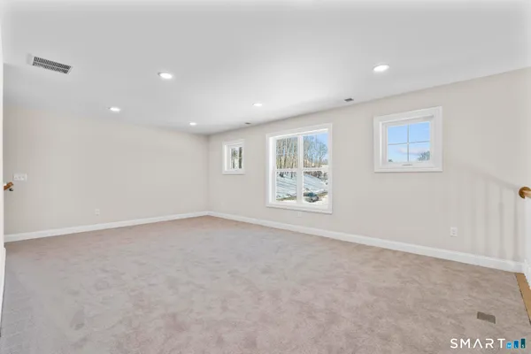 $780,580 | 1097 St Andrews Drive, Oxford, CT 06478