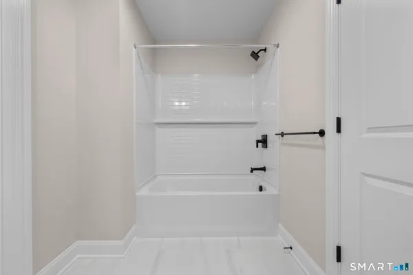 $780,580 | 1097 St Andrews Drive, Oxford, CT 06478