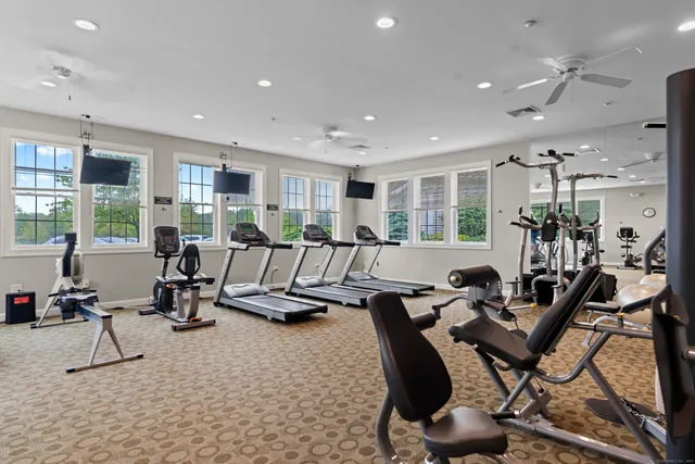 $773,625 | 1097 St Andrews Drive, Oxford, CT 06478