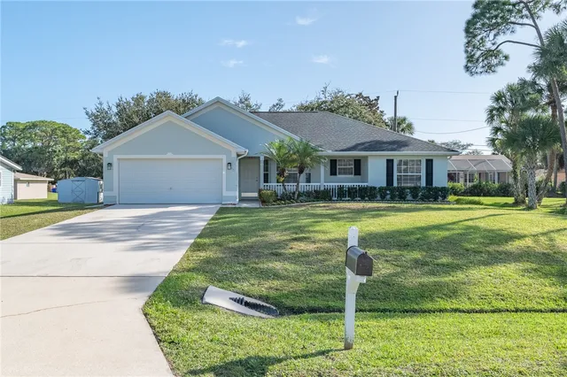 $347,500 | 331 Easy Street, Sebastian, FL 32958