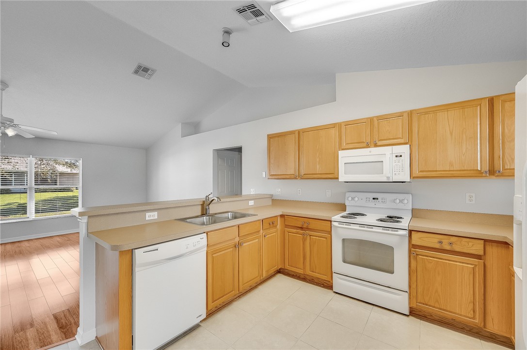 331 Easy Street Sebastian, FL 32958 - Photo 16 of 34