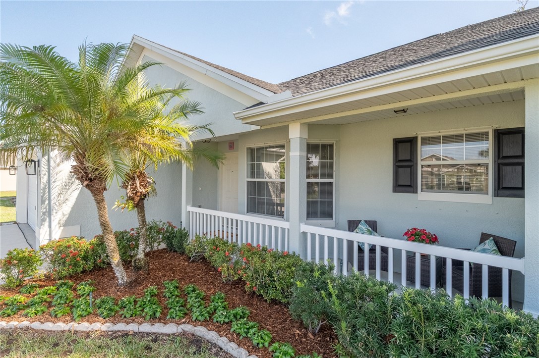 331 Easy Street Sebastian, FL 32958 - Photo 5 of 34