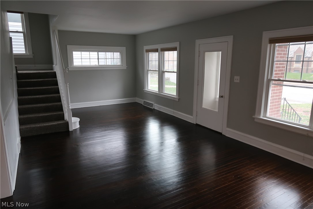 12992 Cedar Road Cleveland, OH 44118 - Photo 14 of 33 Gallery Image 14