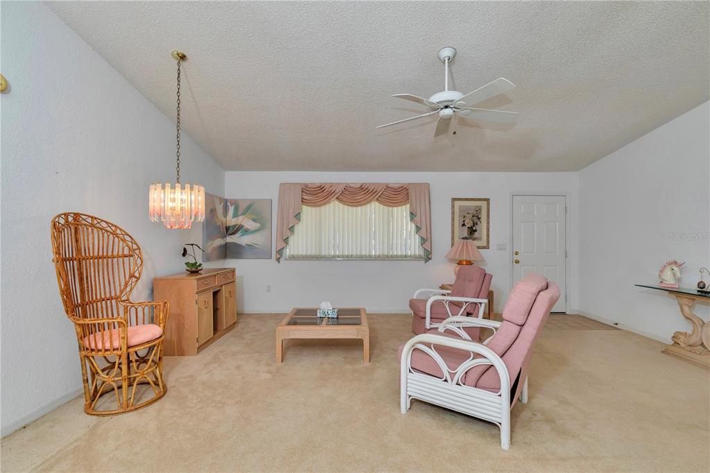 8157 Southwest 108th St Road Ocala, FL 34481 - Photo 4 of 42