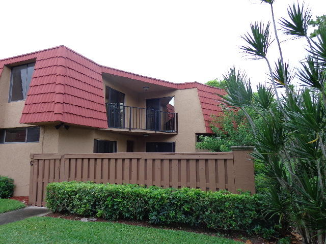 8117 Severn Drive, Unit C Boca Raton, FL 33433 - Photo 1 of 16 Front View