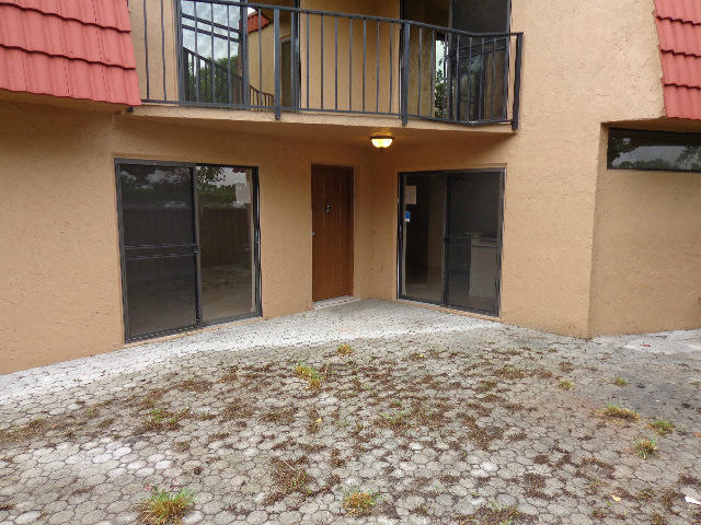 8117 Severn Drive, Unit C Boca Raton, FL 33433 - Photo 3 of 16 Patio