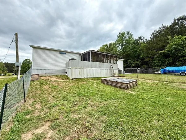 $195,000 | 8750 Pinehaven Drive, Keithville, LA 71047