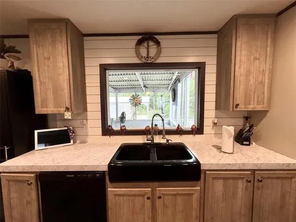 $195,000 | 8750 Pinehaven Drive, Keithville, LA 71047