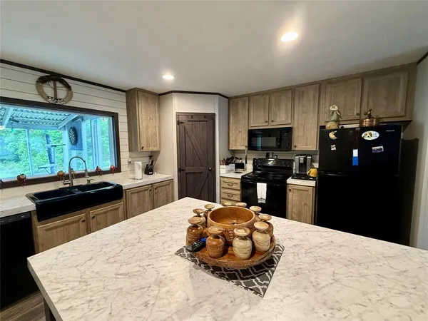 $195,000 | 8750 Pinehaven Drive, Keithville, LA 71047