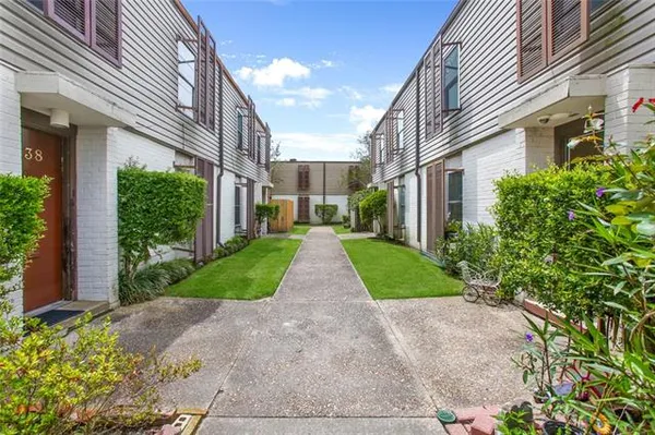 $119,000 | 1140 Lake Avenue, Unit 1140, Metairie, LA 70005
