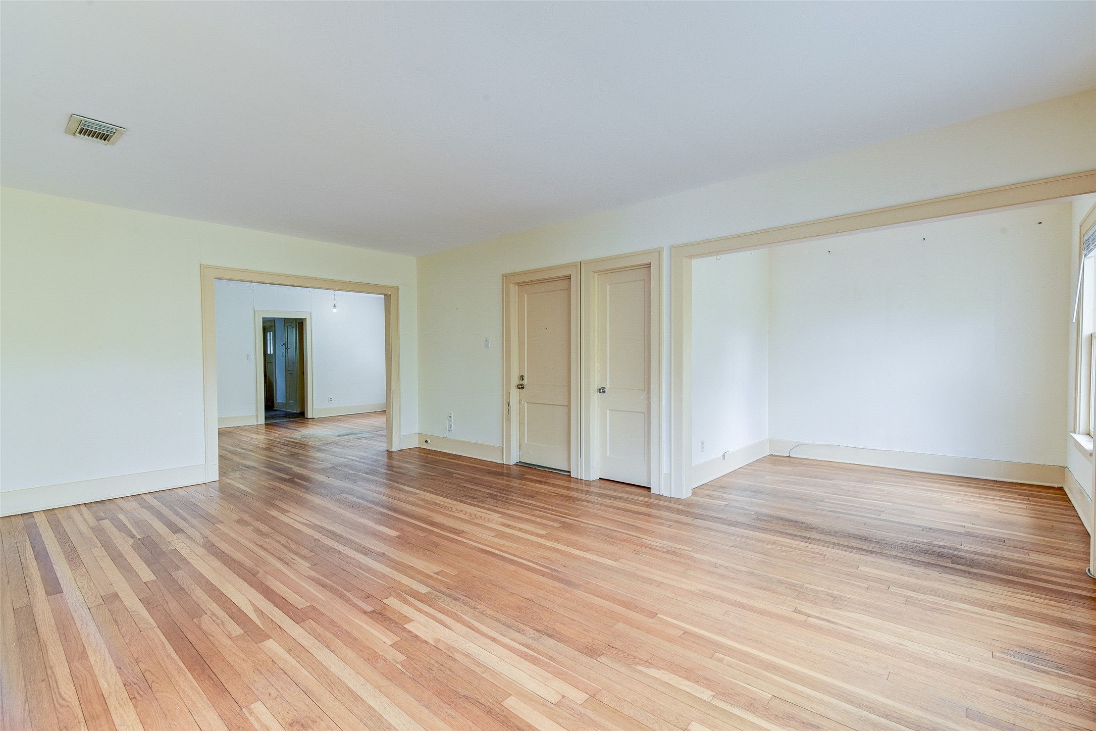 1737 Branard Street Houston, TX 77098 - Photo 24 of 29