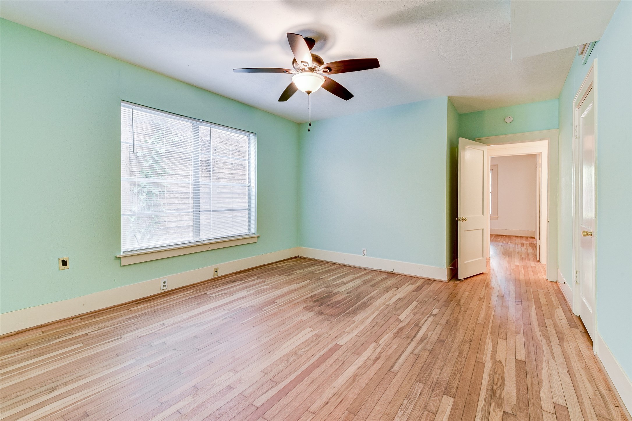 1737 Branard Street Houston, TX 77098 - Photo 27 of 29