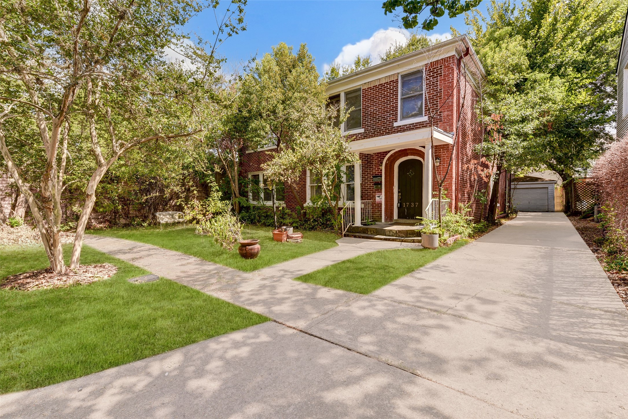 1737 Branard Street Houston, TX 77098 - Photo 3 of 29