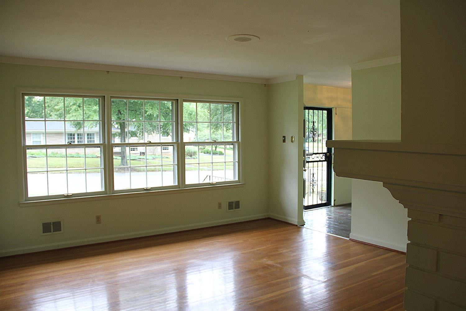 1006 Castleton Way Lexington, KY 40517 - Photo 7 of 34 Photo 7