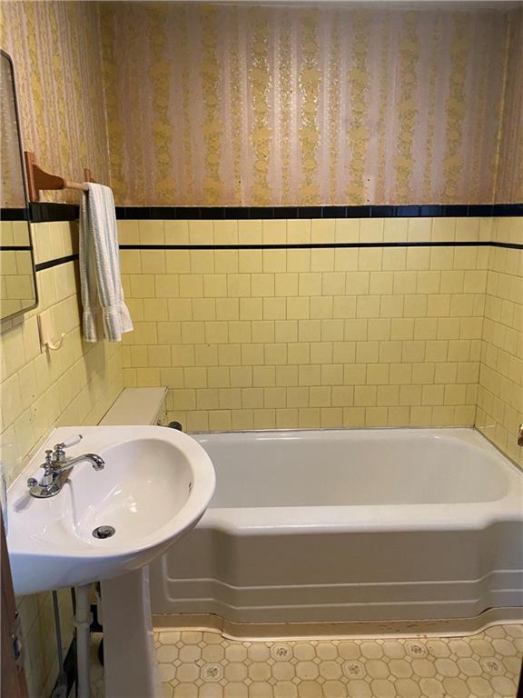 8 United Road Mount Pleasant, PA 15666 - Photo 4 of 25 Gallery Image 4