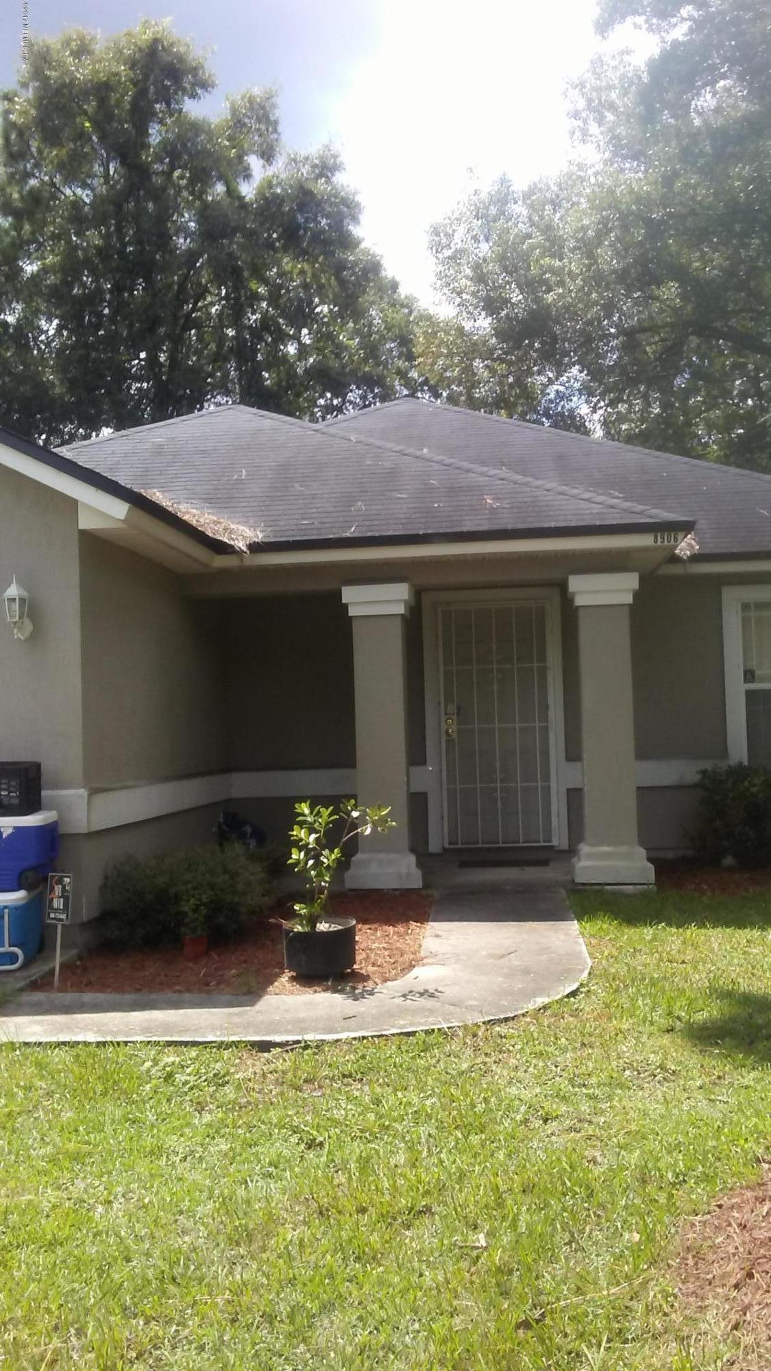 8906 Sibbald Road Jacksonville, FL 32208 - Photo 1 of 10 Front entrance