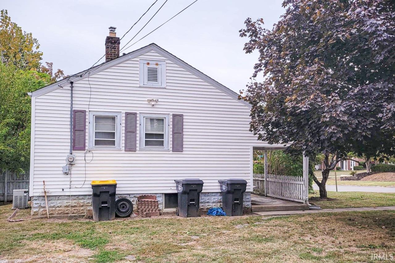 1111 East 7th Street Anderson, IN 46012 - Photo 4 of 13