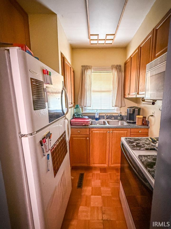 1111 East 7th Street Anderson, IN 46012 - Photo 9 of 13