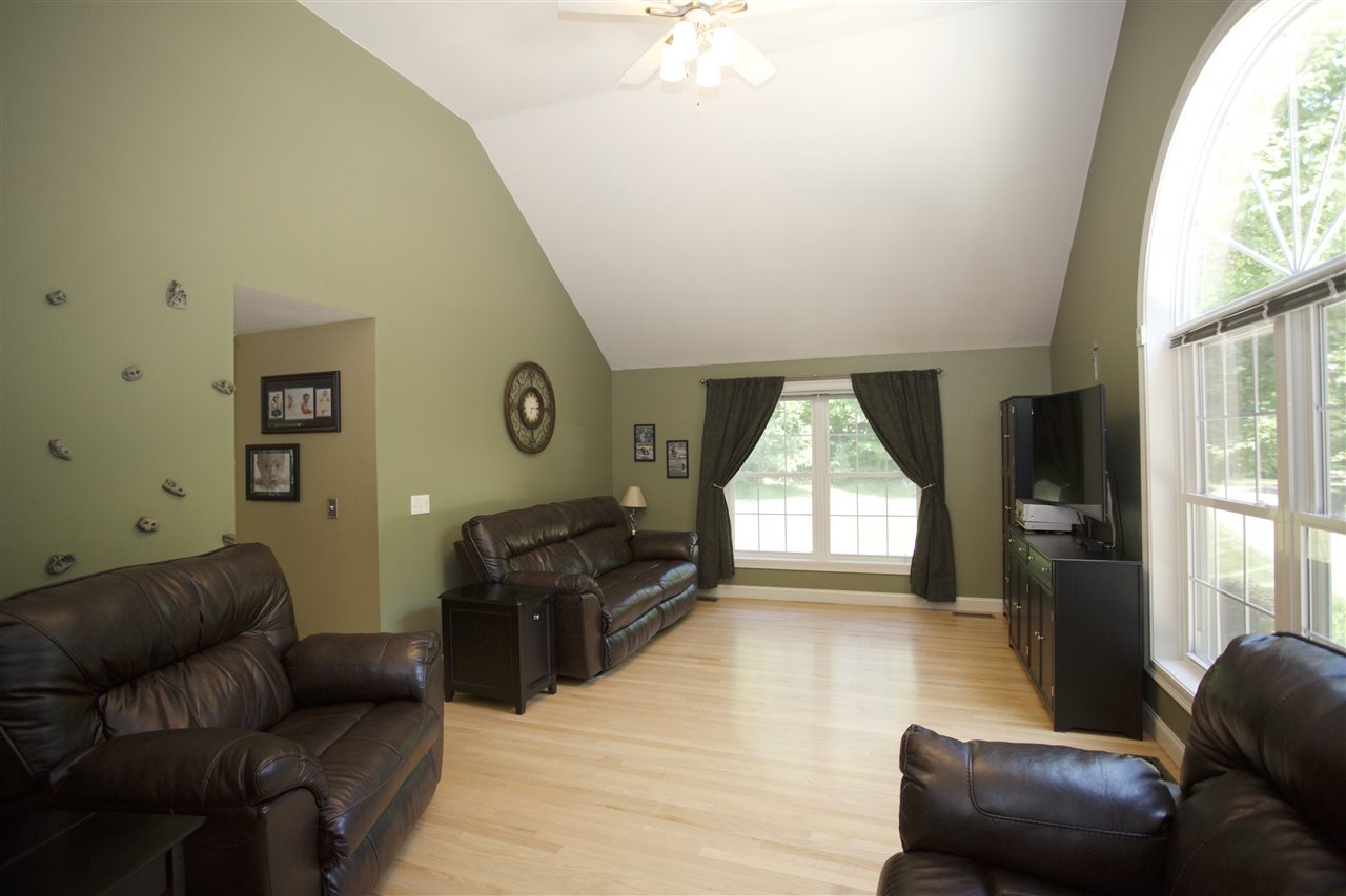 100 Middle Road Deerfield, NH 03037 - Photo 24 of 36