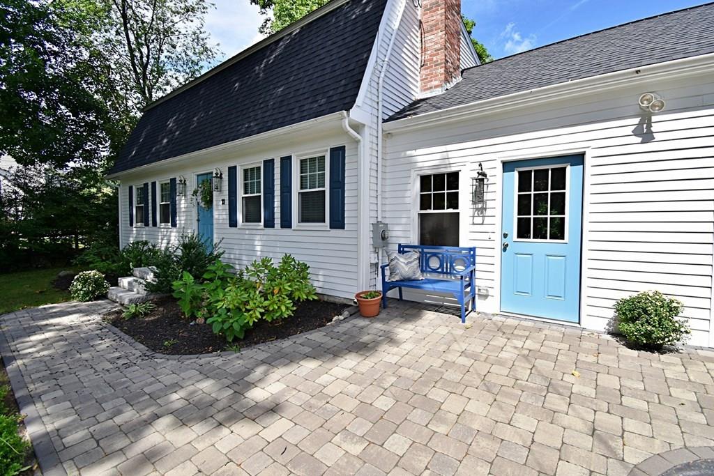 33 Richards Road Southborough, MA 01772 - Photo 3 of 34 Gallery Image 3