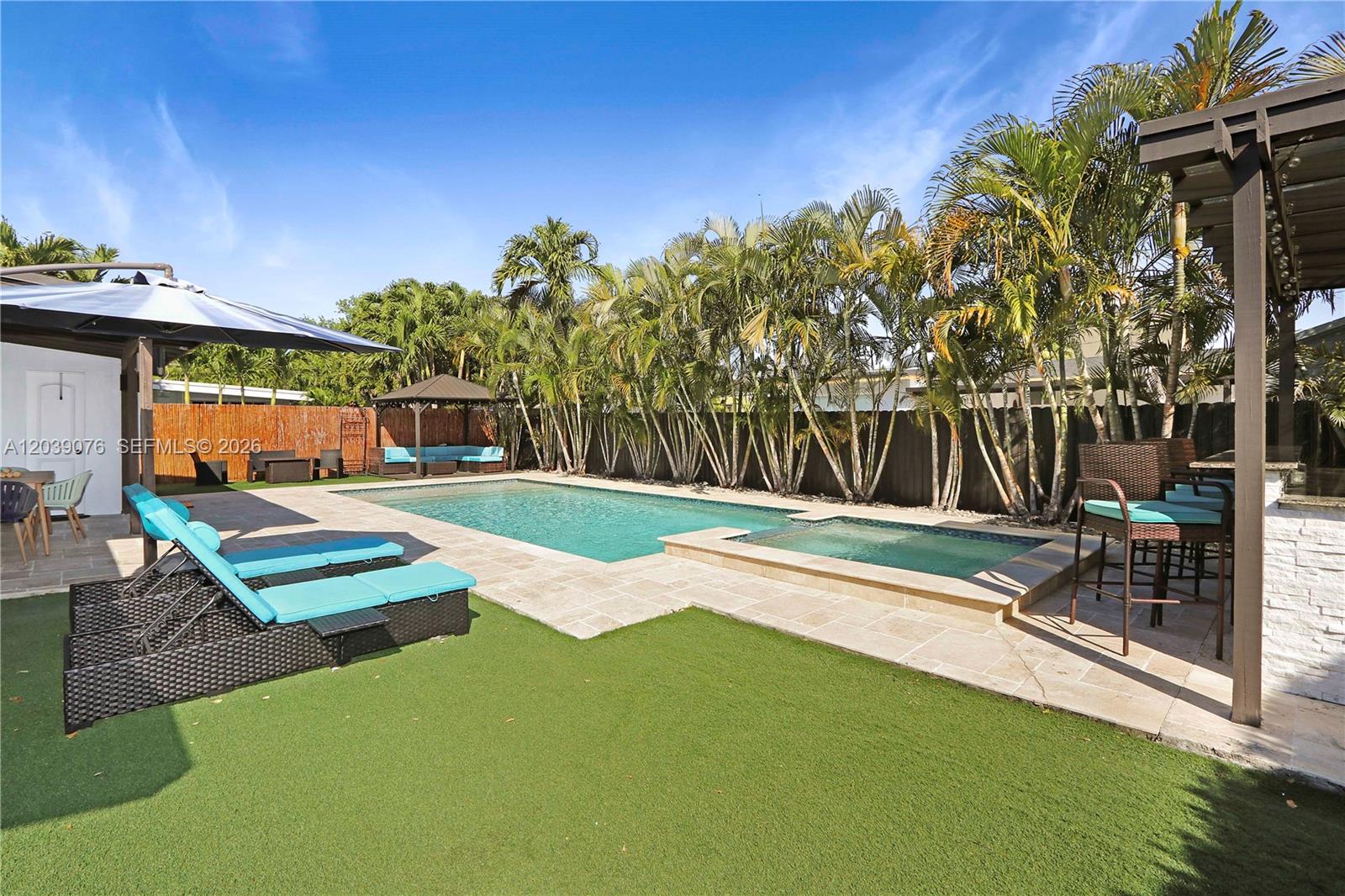 6751 Southwest 13th Street Miami, FL 33144 - Photo 6 of 41