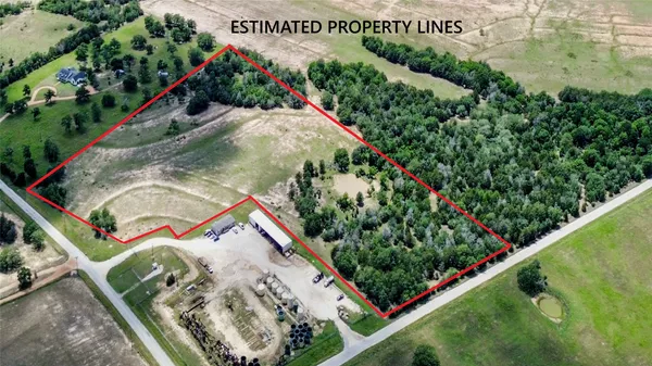 $352,000 | 207 County Road 207, Giddings, TX 78942