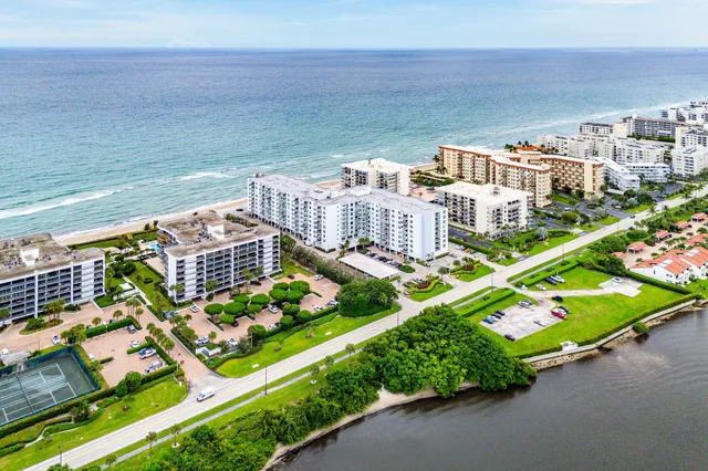 a view of outdoor space with city view