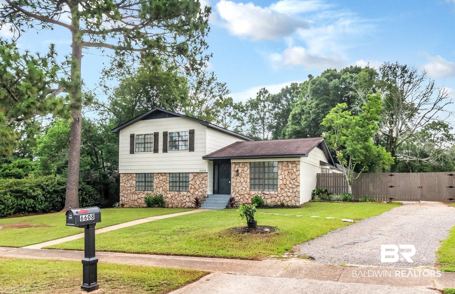 6608 Gas Light Lane West Mobile, AL 36695 - Photo 1 of 33