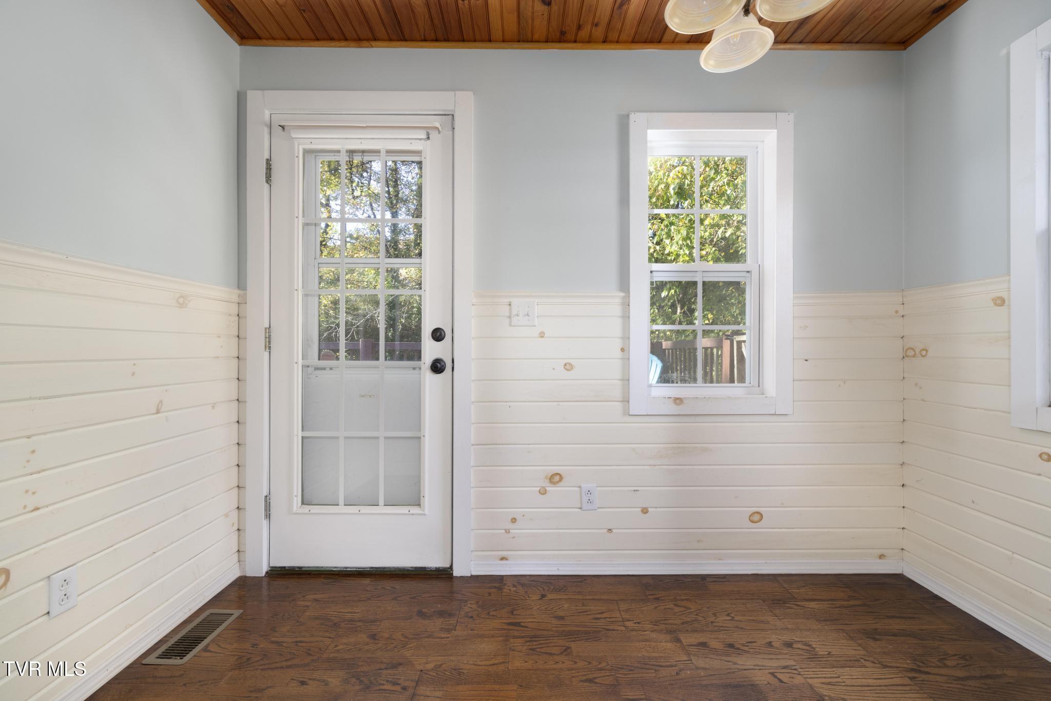 3006 Gap Creek Road Hampton, TN 37658 - Photo 14 of 42 IMG_2000