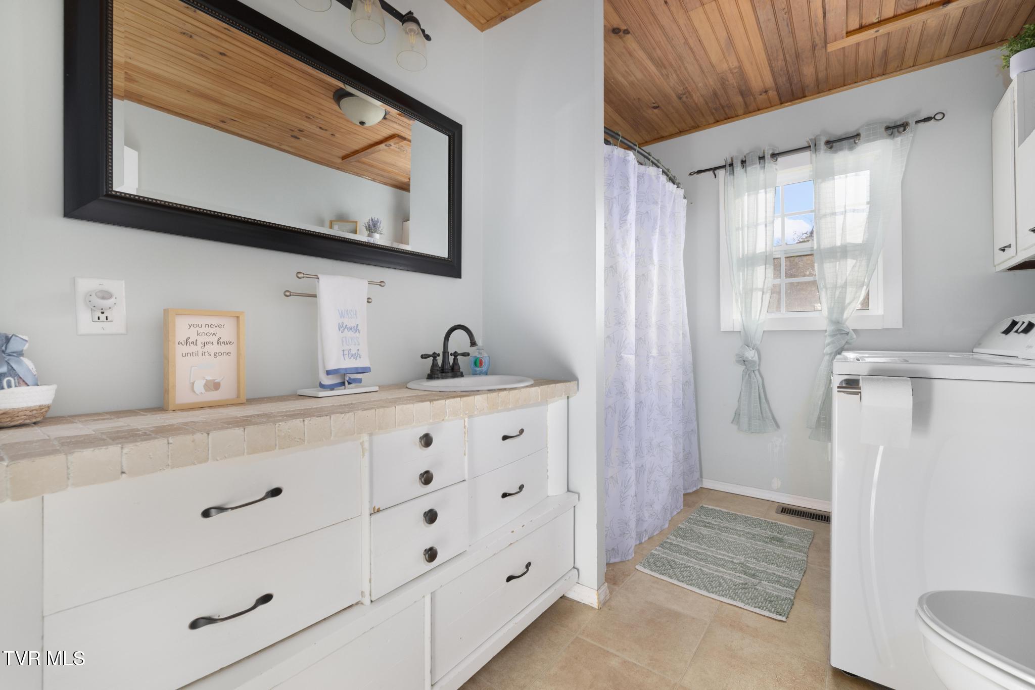 3006 Gap Creek Road Hampton, TN 37658 - Photo 22 of 42 IMG_2056