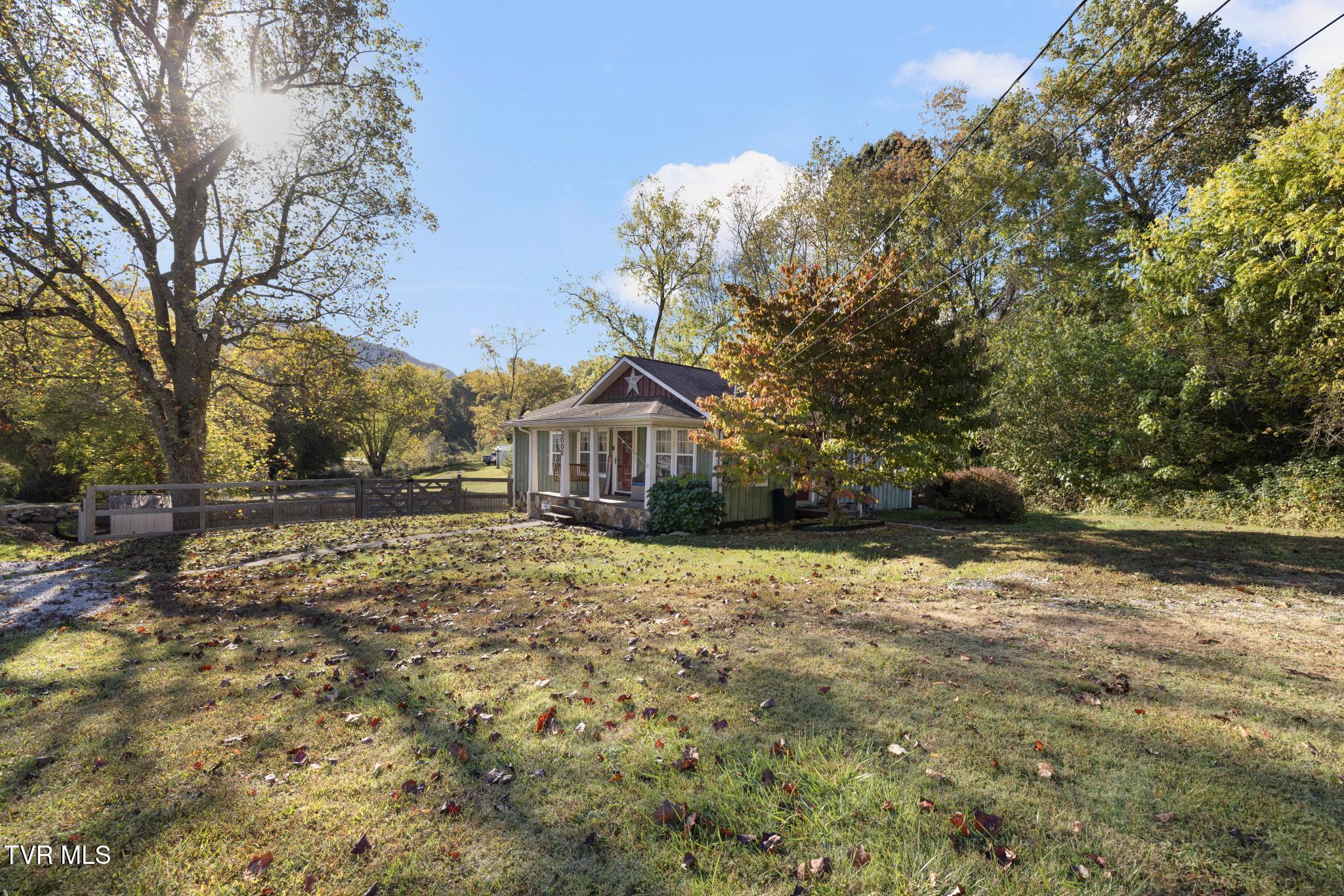 3006 Gap Creek Road Hampton, TN 37658 - Photo 29 of 42 IMG_2081