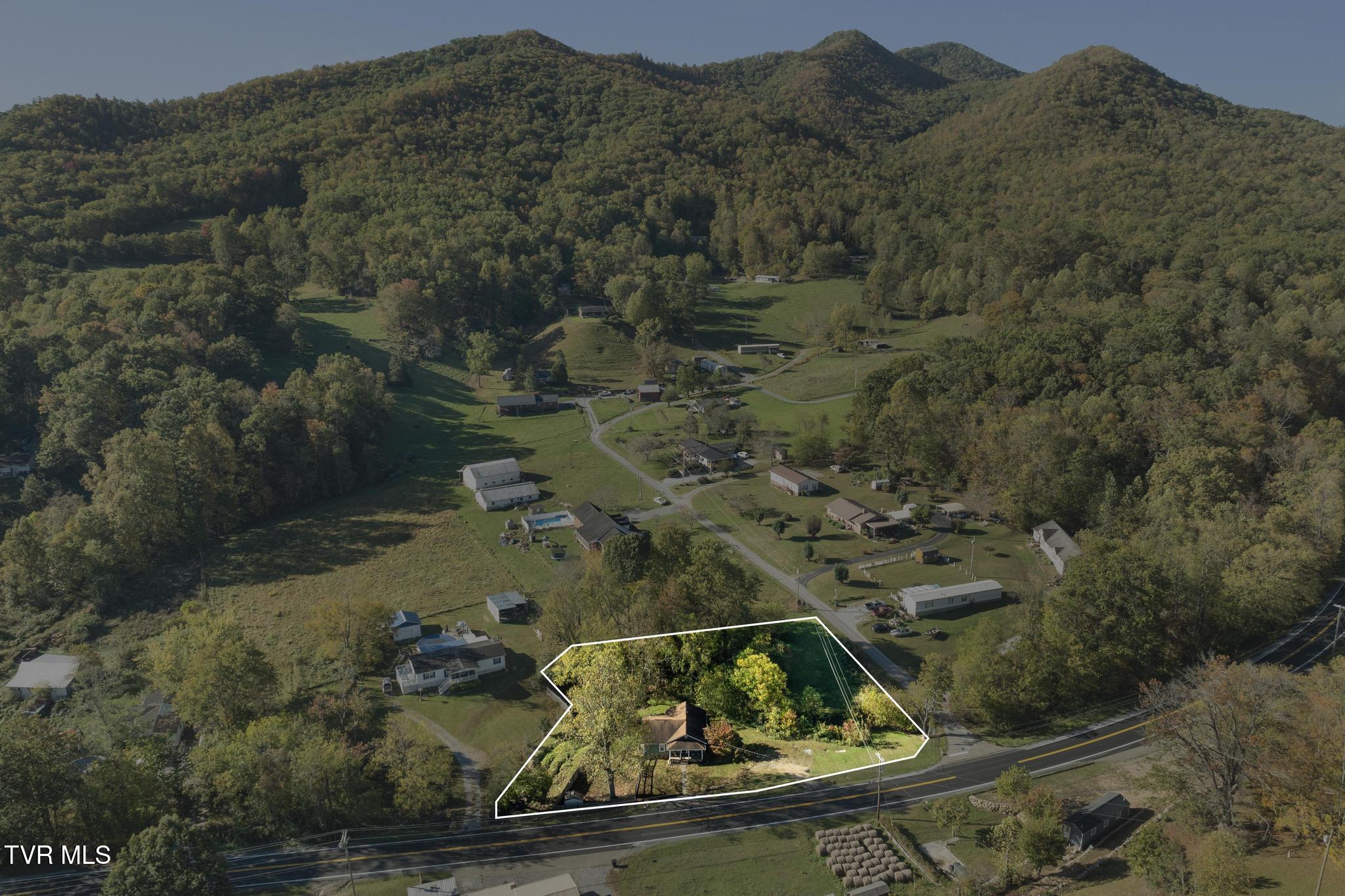 3006 Gap Creek Road Hampton, TN 37658 - Photo 42 of 42 DJI_0414_1