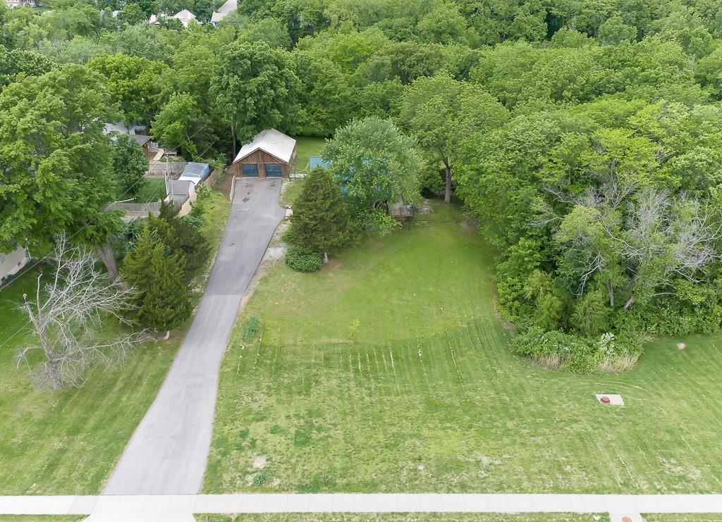 2906 Hutton Road Kansas City, KS 66109 - Photo 3 of 35