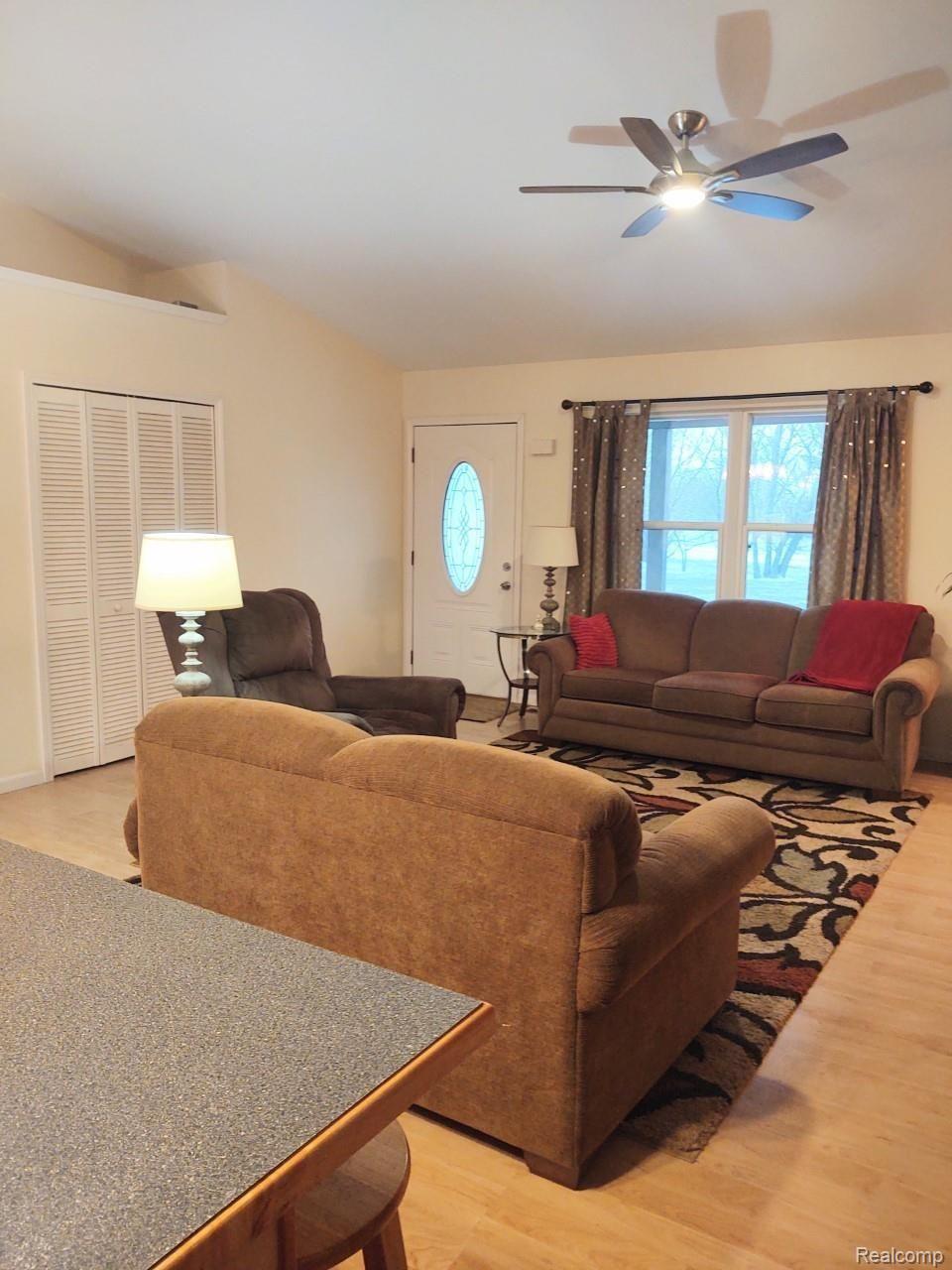 6481 Klam Road Otter Lake, MI 48464 - Photo 3 of 47 3.jpg