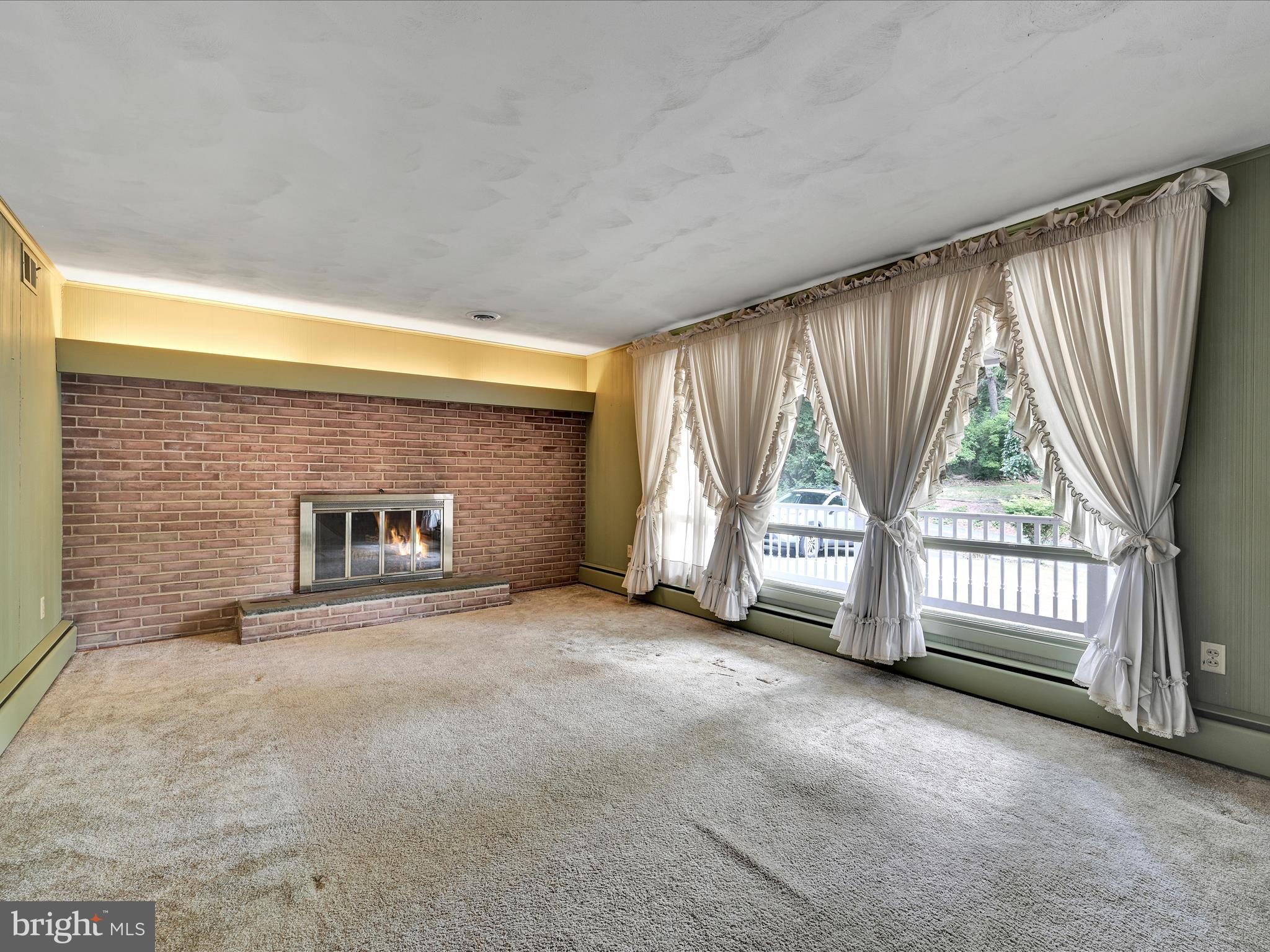 97 Schoolhouse Road Middletown, PA 17057 - Photo 5 of 28 living room