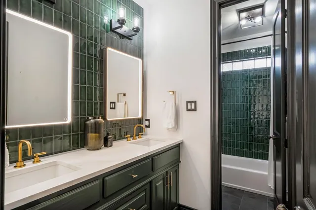 $2,995,000 | 2621 Exposition Boulevard, Austin, TX 78703