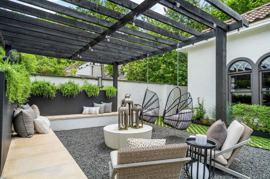 2621 Exposition Boulevard Austin, TX 78703 - Photo 2 of 27