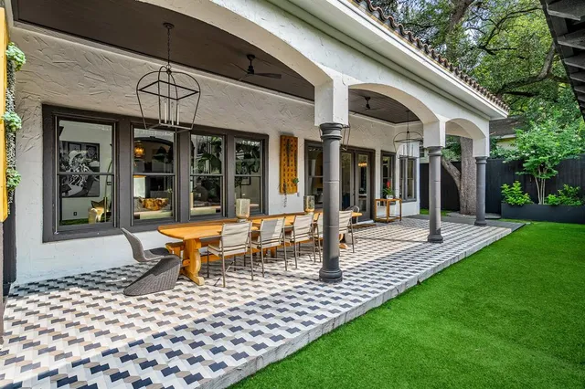 $2,995,000 | 2621 Exposition Boulevard, Austin, TX 78703