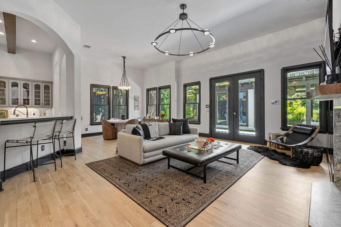 2621 Exposition Boulevard Austin, TX 78703 - Photo 9 of 27