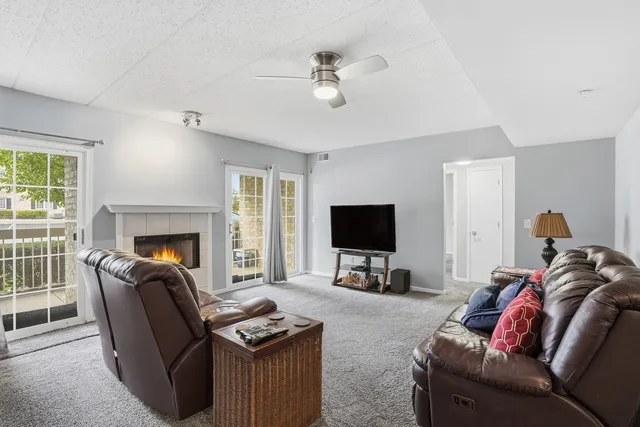 $264,900 | 7767 Bristol Park Drive, Unit 1NW, Tinley Park, IL 60477