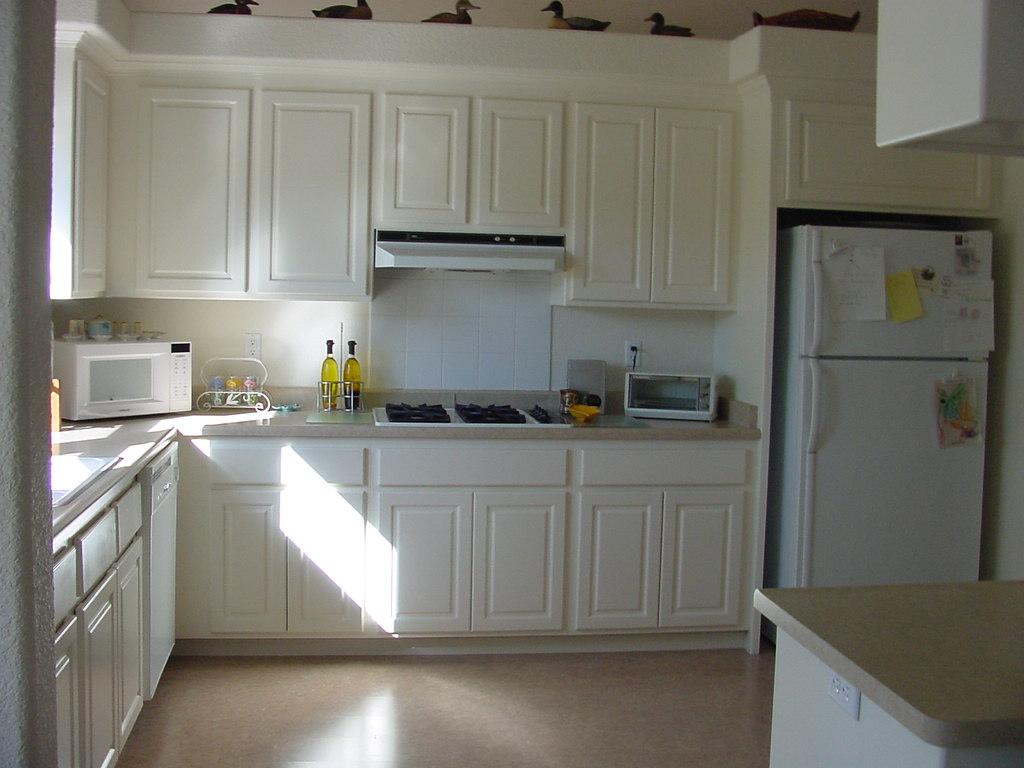 18713 Saddleback Ridge Road Cottonwood, CA 96022 - Photo 5 of 6 Kitchen