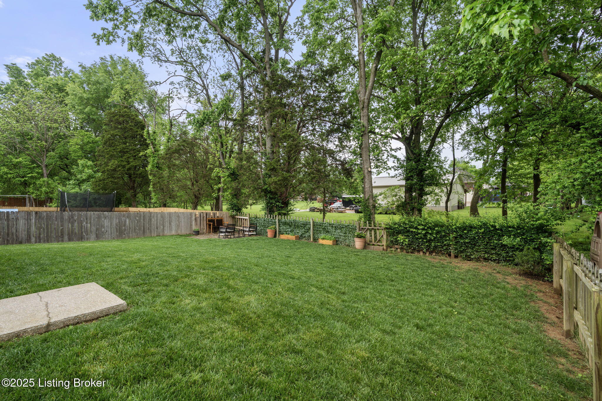 6907 Fernview Road Louisville, KY 40291 - Photo 46 of 56 6907 Fernview Rd (14 of 57)
