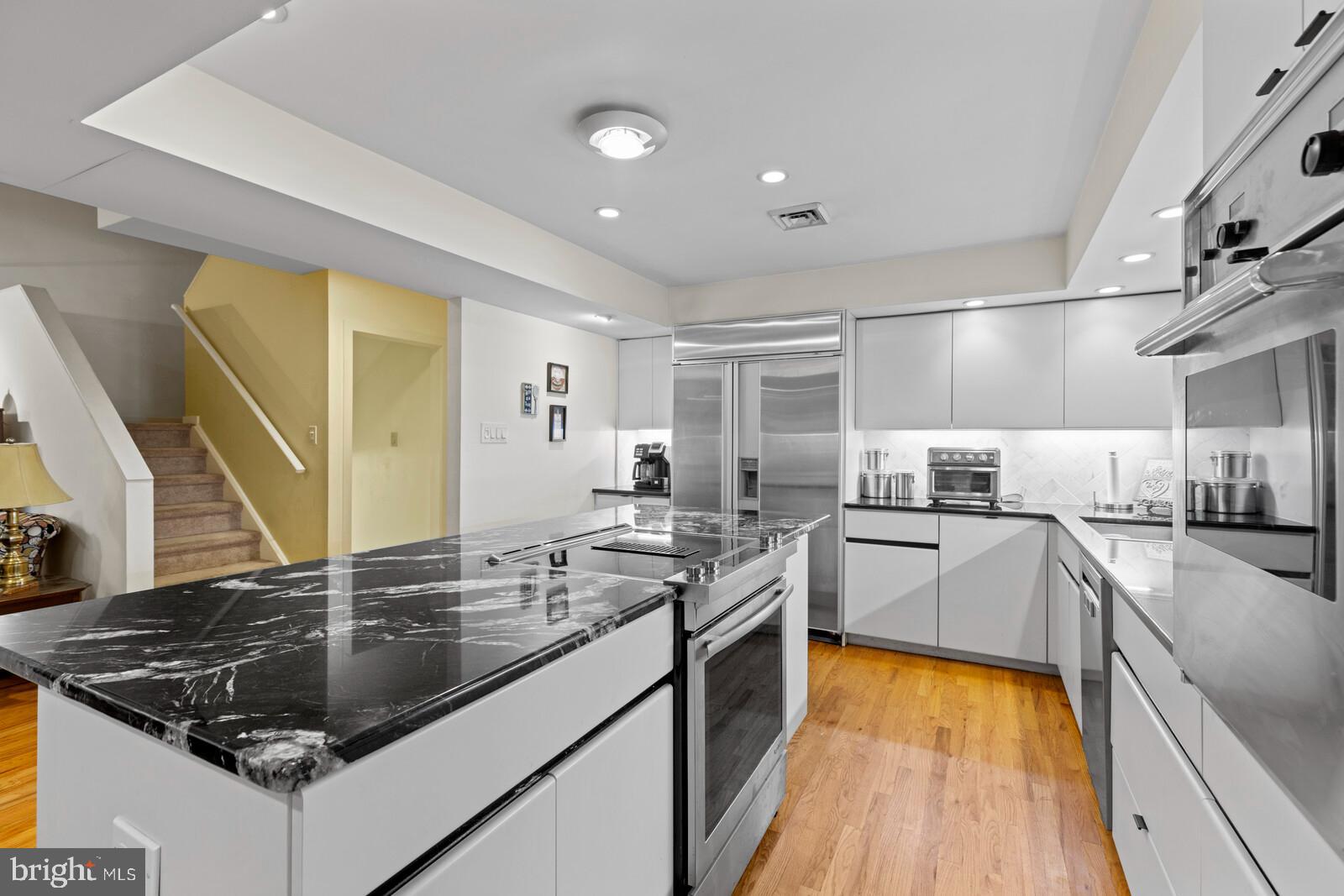 10 Centura Cherry Hill Cherry Hill, NJ 08003 - Photo 11 of 37