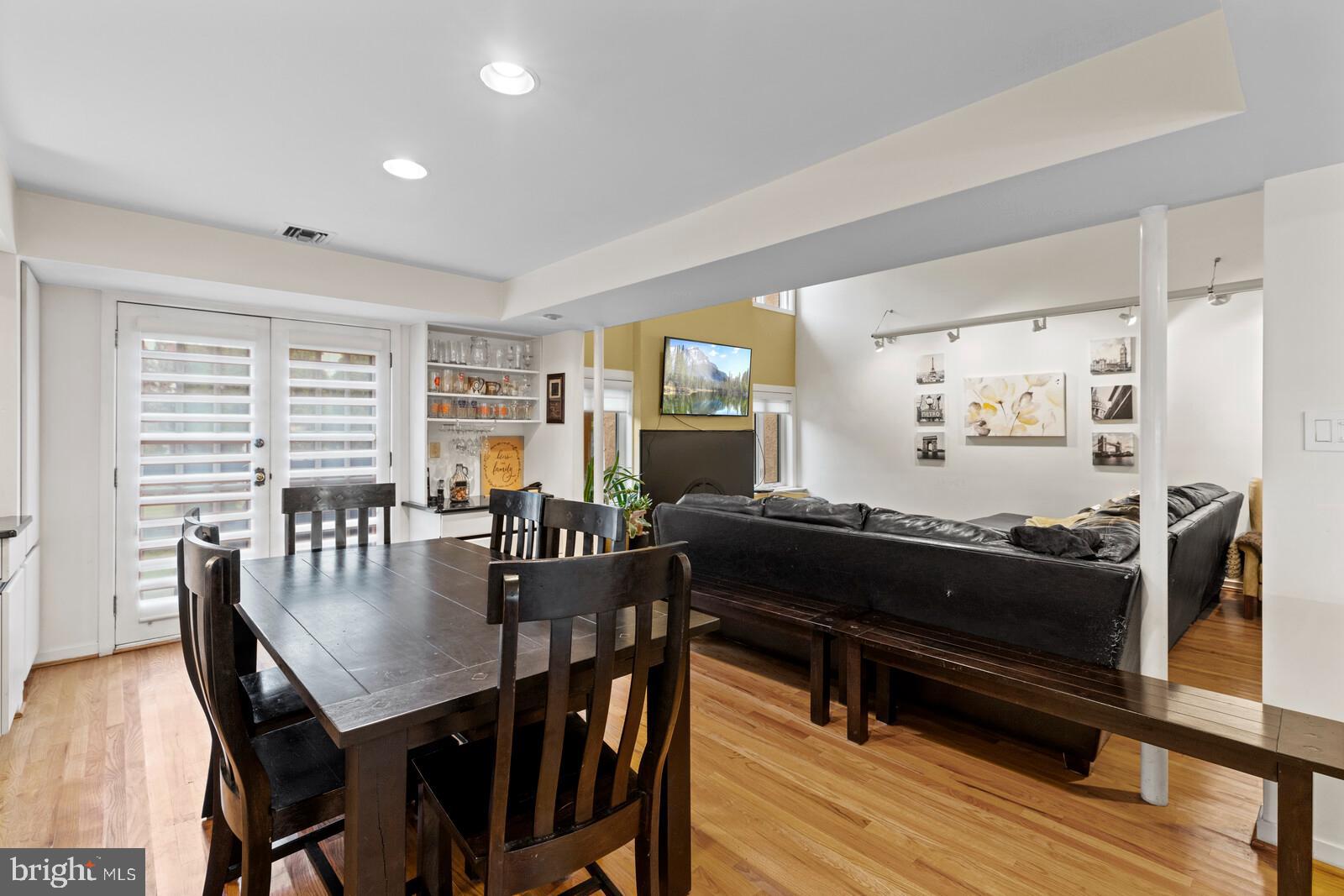 10 Centura Cherry Hill Cherry Hill, NJ 08003 - Photo 13 of 37