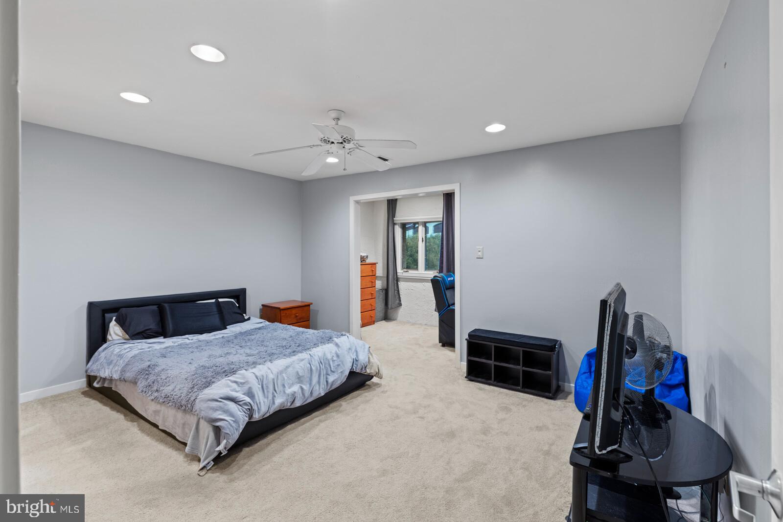 10 Centura Cherry Hill Cherry Hill, NJ 08003 - Photo 27 of 37