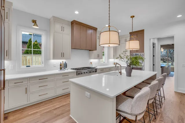 $3,399,900 | 1009 Graybar Lane, Nashville, TN 37204