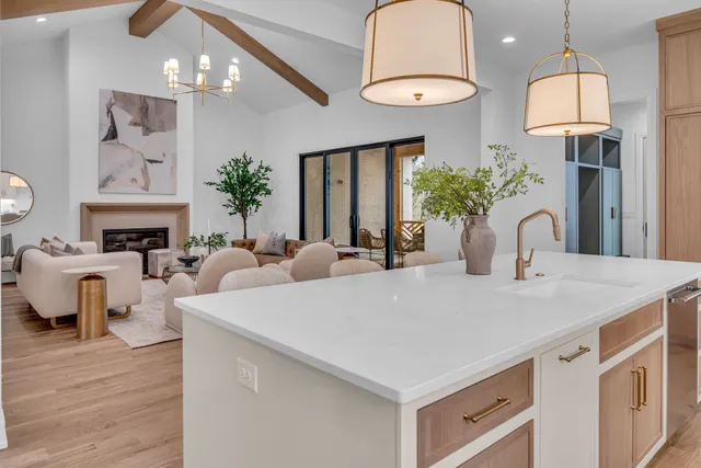 $3,399,900 | 1009 Graybar Lane, Nashville, TN 37204