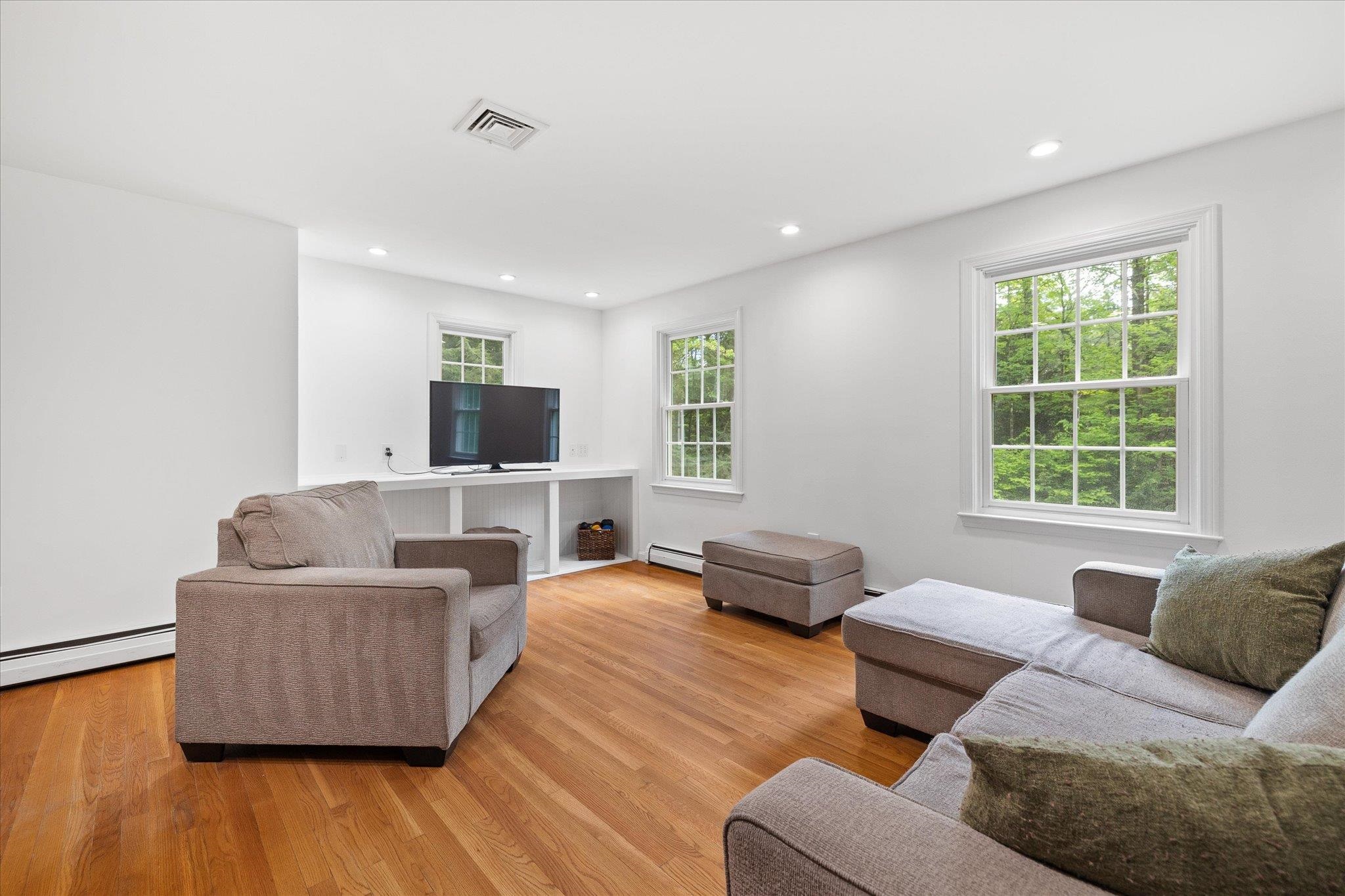 22 Acrebrook Road Keene, NH 03431 - Photo 11 of 54