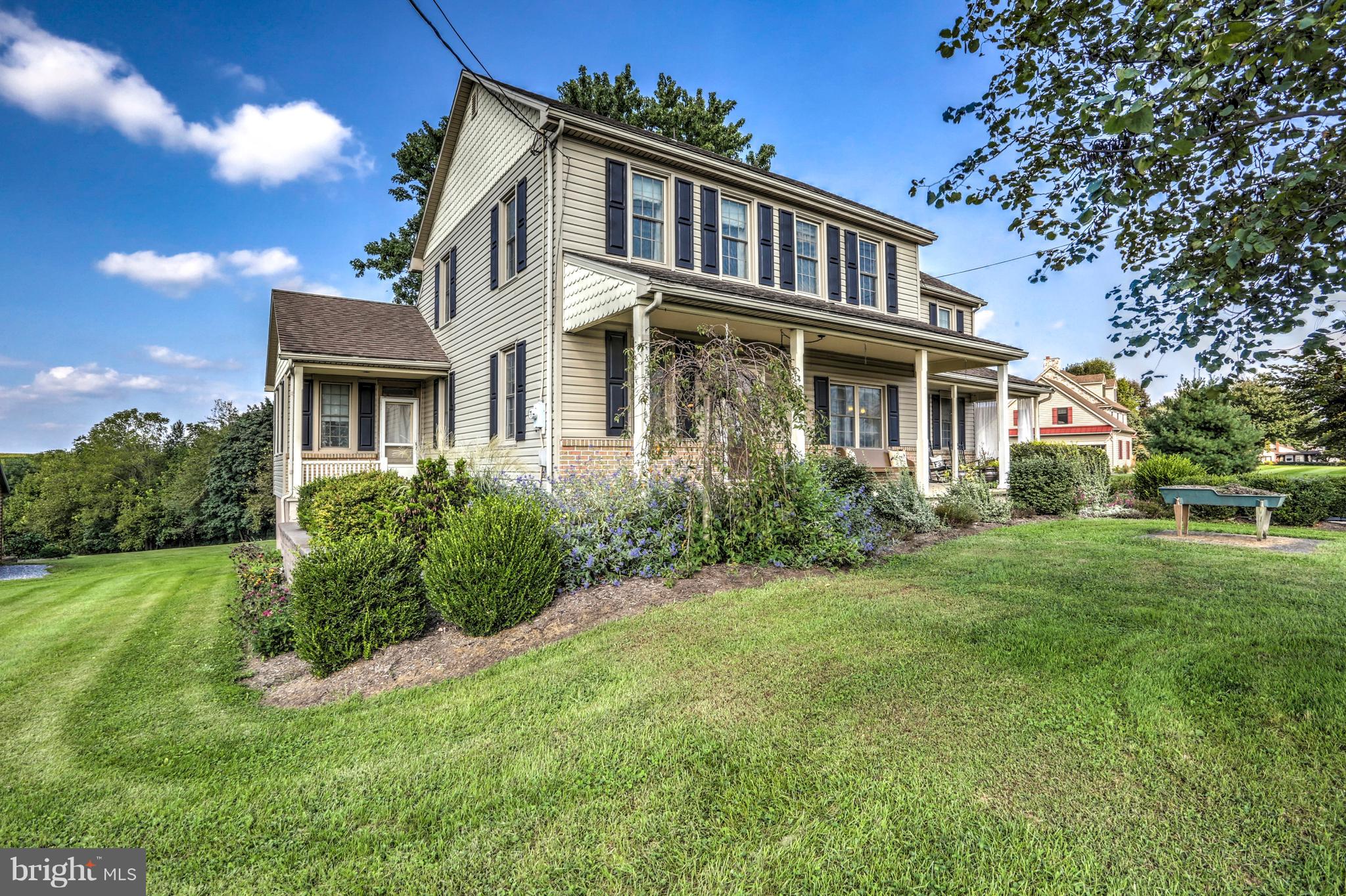 954 Hossler Road Manheim, PA 17545 - Photo 4 of 48