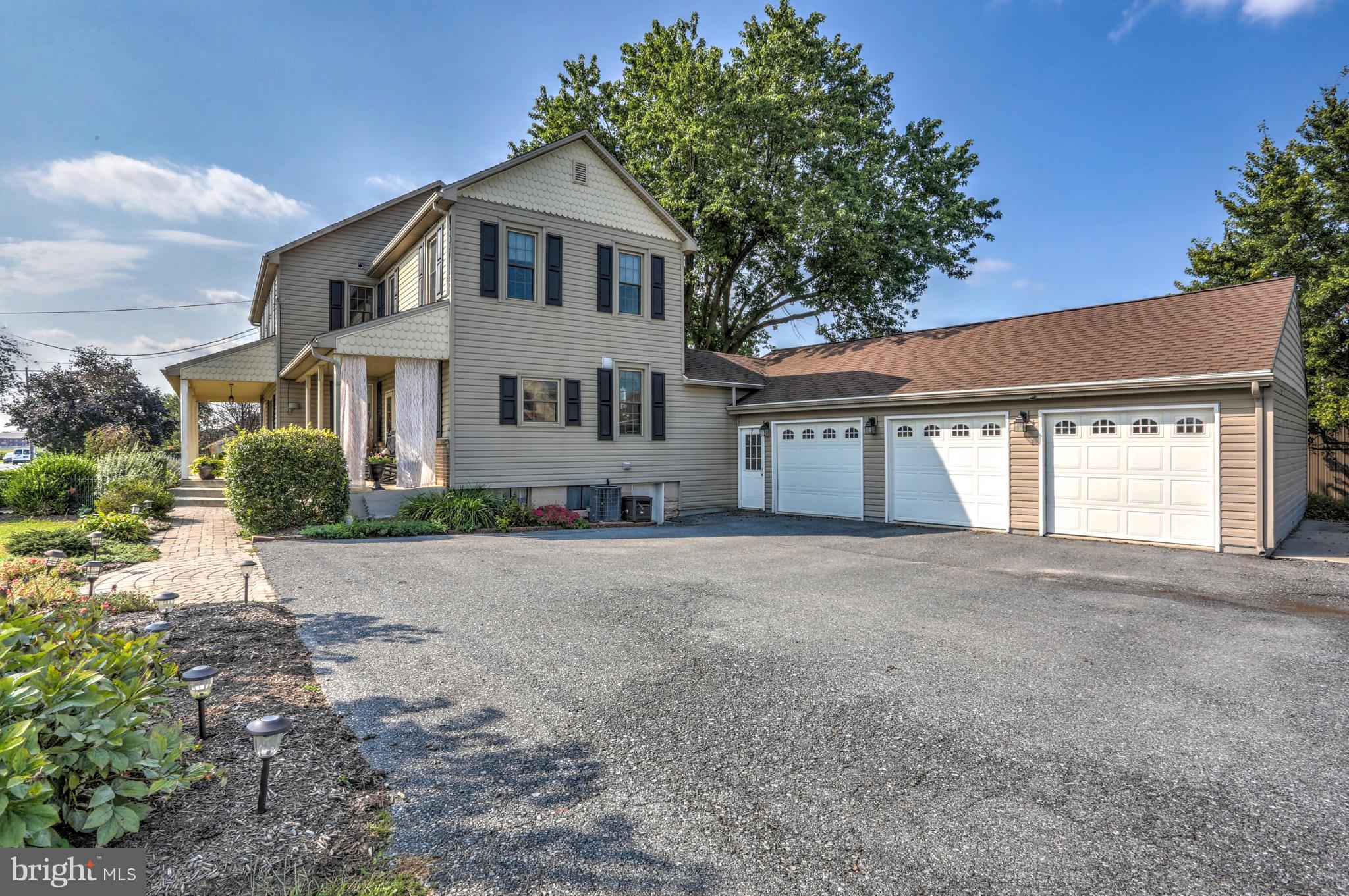 954 Hossler Road Manheim, PA 17545 - Photo 5 of 48